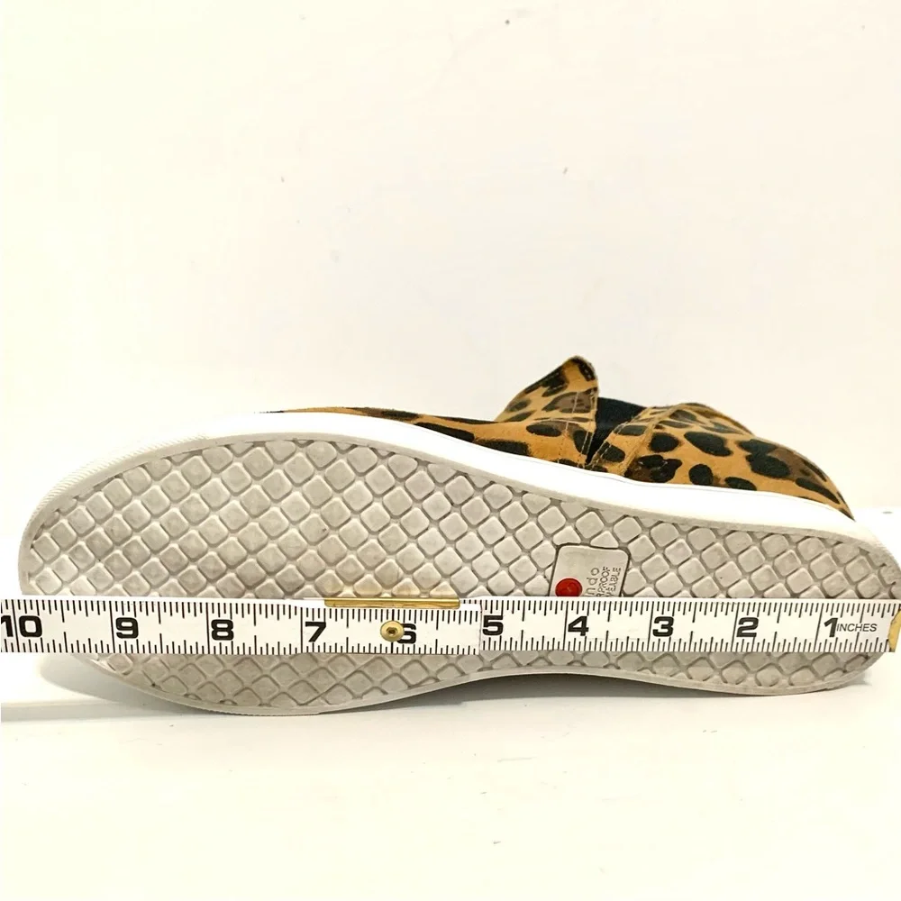 Blondo  On Trend Cheetah Print High-Top Sneakers Waterproof Size 9